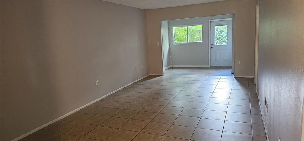 For Rent: $1,700 (2 beds, 2 baths, 963 Square Feet)