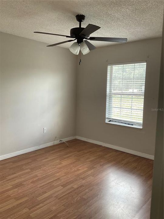 For Rent: $1,650 (3 beds, 2 baths, 1513 Square Feet)