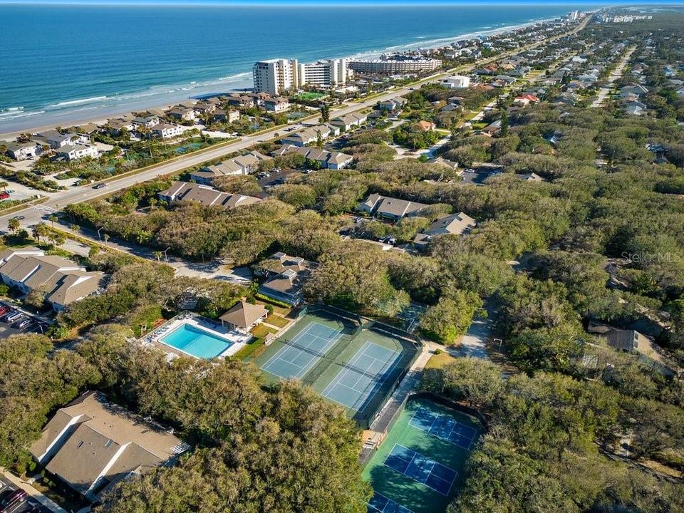 Condo within walking distance to the beach