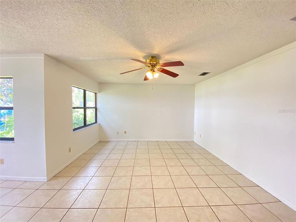 For Rent: $3,500 (4 beds, 3 baths, 2255 Square Feet)