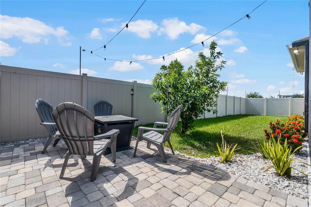 Active With Contract: $565,000 (4 beds, 3 baths, 2822 Square Feet)