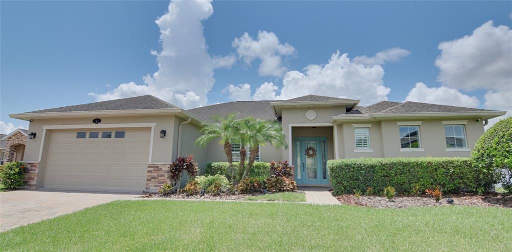 For Sale: $847,000 (4 beds, 3 baths, 2460 Square Feet)