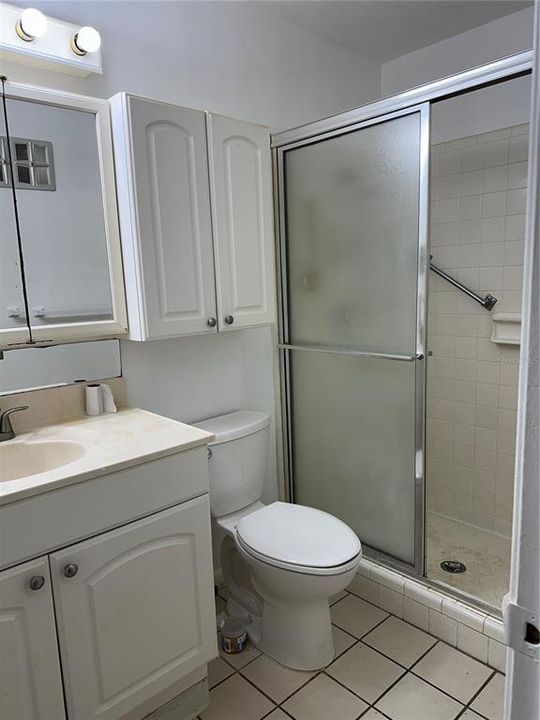 For Sale: $98,000 (1 beds, 1 baths, 835 Square Feet)