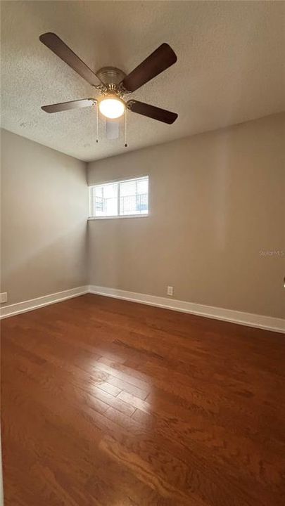 For Sale: $249,000 (2 beds, 2 baths, 874 Square Feet)