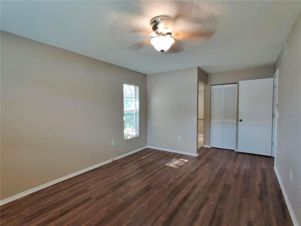 Active With Contract: $2,295 (2 beds, 2 baths, 1195 Square Feet)