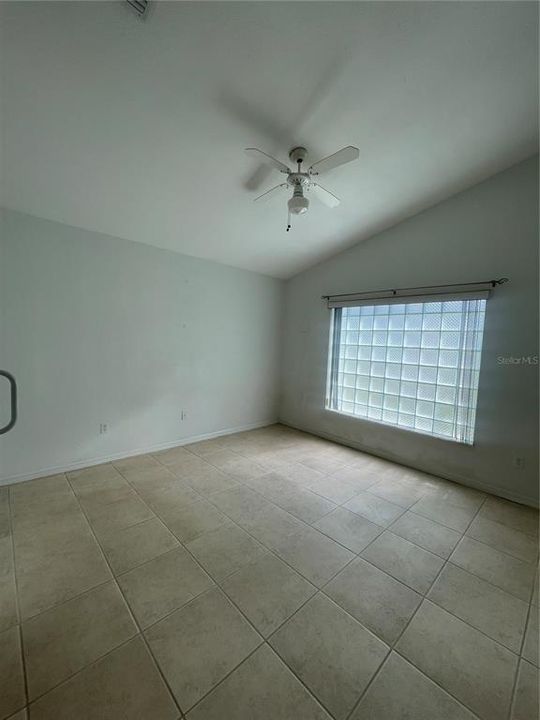 For Rent: $2,750 (3 beds, 2 baths, 1286 Square Feet)