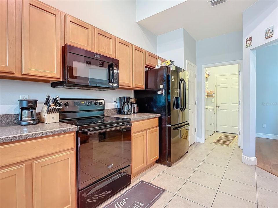 For Sale: $460,000 (4 beds, 2 baths, 2148 Square Feet)