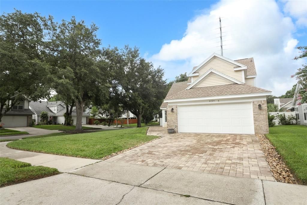 For Sale: $525,000 (3 beds, 2 baths, 1931 Square Feet)