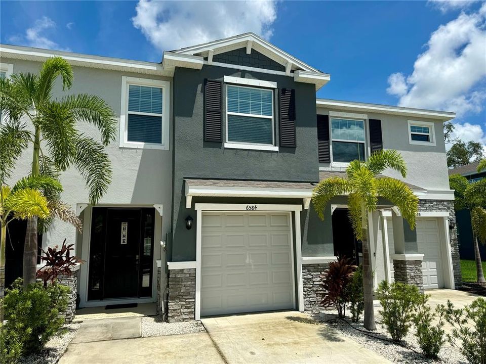 6584 Serenity Fall LN Sarasota, FL 34240 Bay Landing