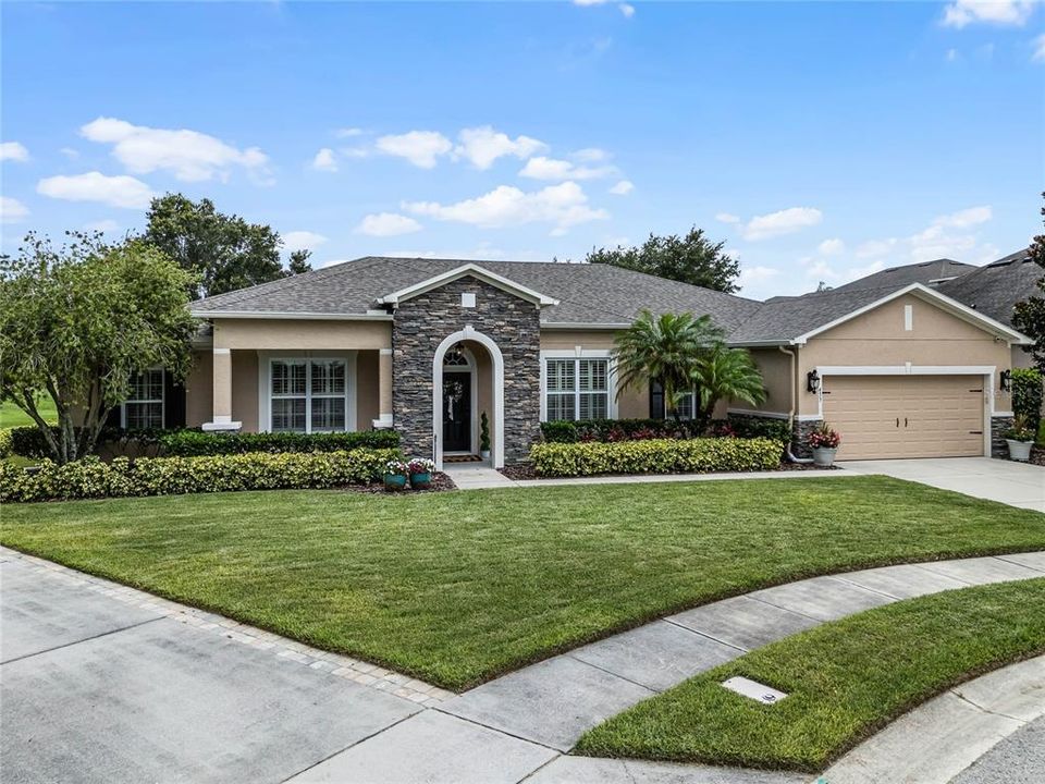 Active With Contract: $679,900 (4 beds, 3 baths, 3150 Square Feet)