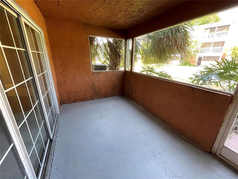 For Sale: $145,000 (2 beds, 2 baths, 1165 Square Feet)