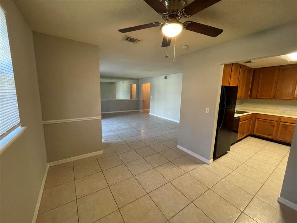 For Sale: $145,000 (2 beds, 2 baths, 1165 Square Feet)