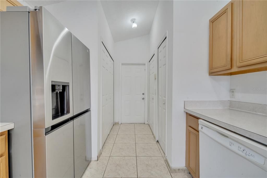 For Sale: $379,900 (3 beds, 2 baths, 1481 Square Feet)