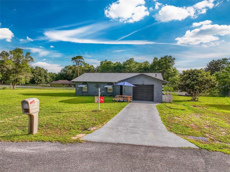 For Sale: $220,000 (3 beds, 2 baths, 1388 Square Feet)