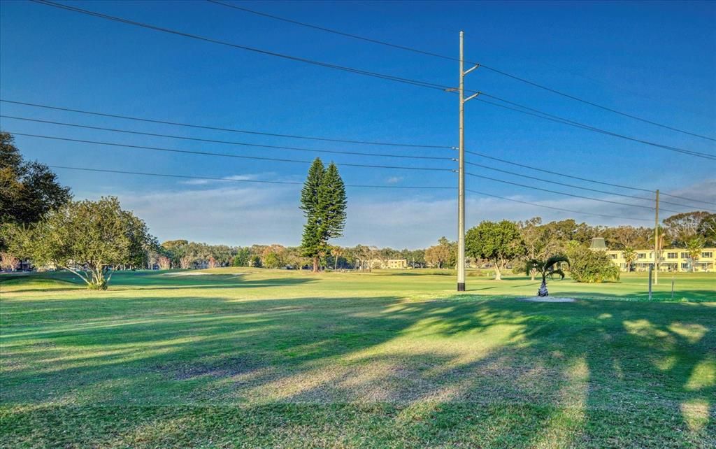 Free 9 and 18 hole golf for residents only