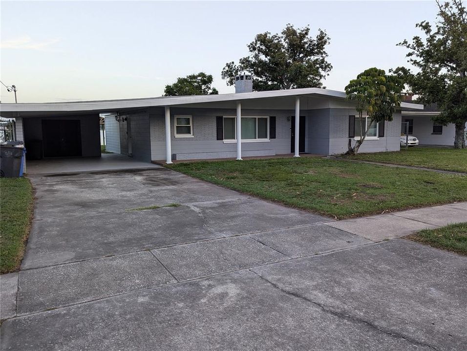 For Sale: $599,000 (3 beds, 2 baths, 2124 Square Feet)