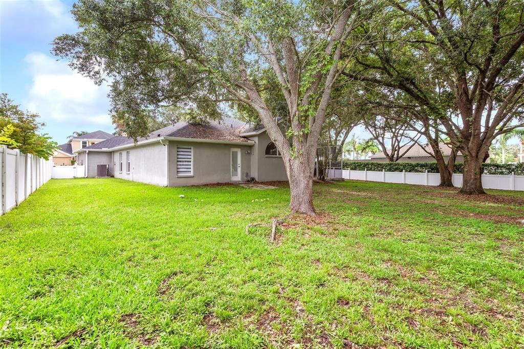 Active With Contract: $619,000 (4 beds, 3 baths, 2557 Square Feet)