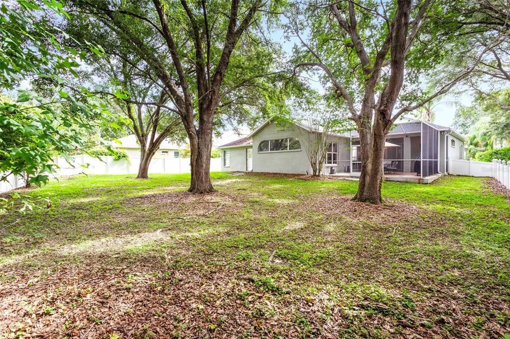 Active With Contract: $619,000 (4 beds, 3 baths, 2557 Square Feet)