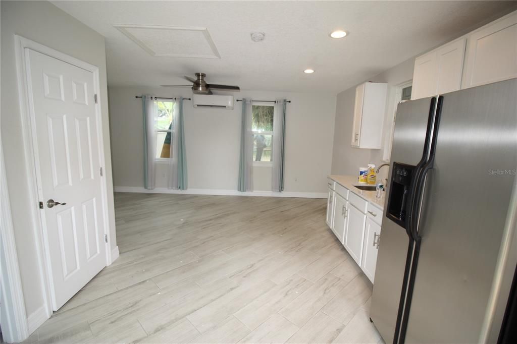 Recently Rented: $825 (1 beds, 1 baths, 1664 Square Feet)