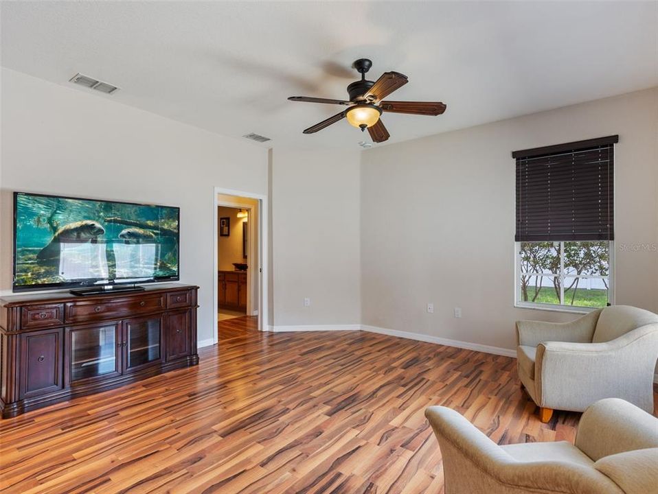 Active With Contract: $379,000 (3 beds, 2 baths, 1932 Square Feet)