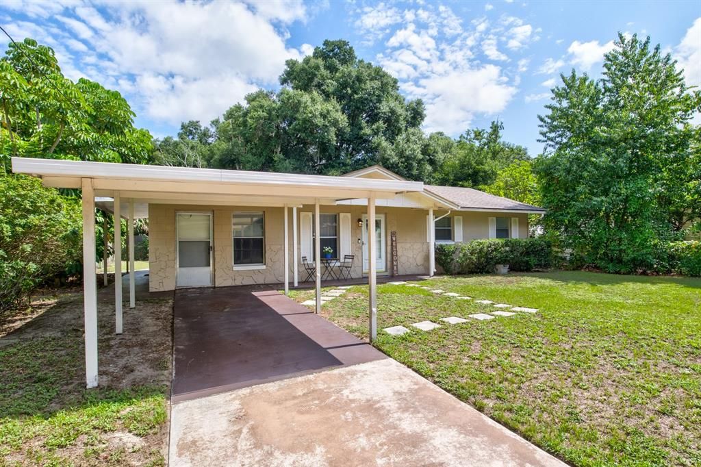 For Sale: $320,000 (3 beds, 2 baths, 1248 Square Feet)