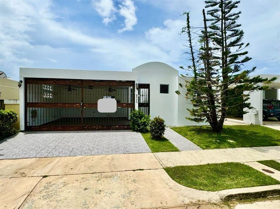 Vendido Recientemente: $179,900 (3 camas, 2 baños, 0 Pies cuadrados)