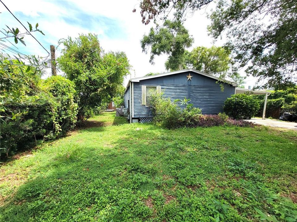 Active With Contract: $135,000 (3 beds, 2 baths, 1080 Square Feet)