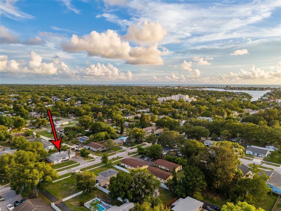 For Sale: $575,000 (4 beds, 2 baths, 1880 Square Feet)