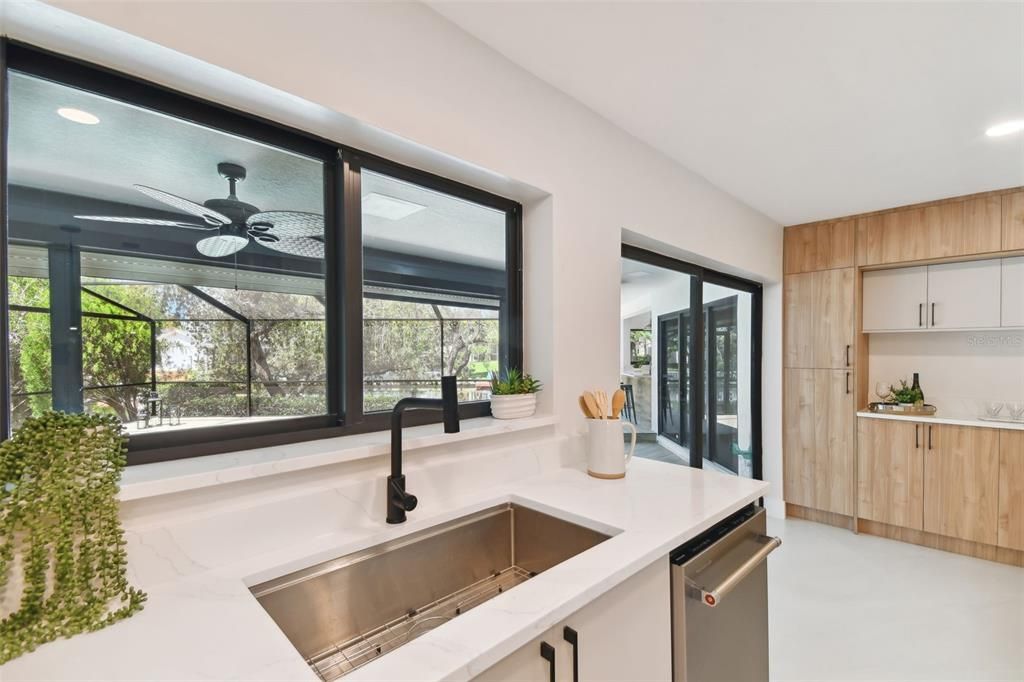 Active With Contract: $1,295,000 (4 beds, 3 baths, 2750 Square Feet)