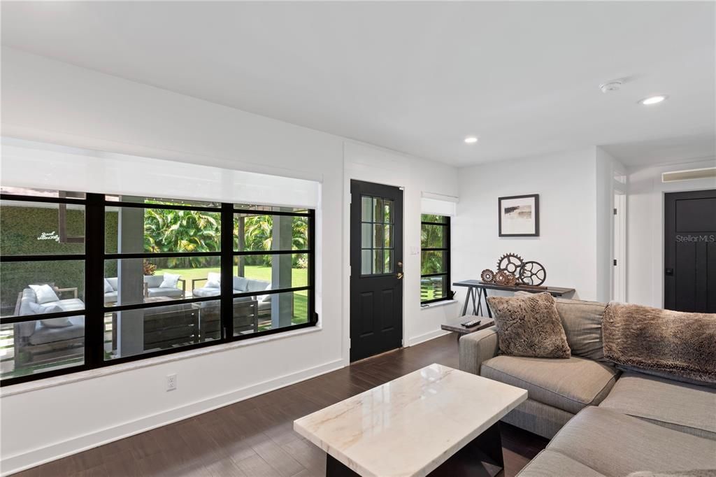 Active With Contract: $1,300,000 (5 beds, 4 baths, 2576 Square Feet)