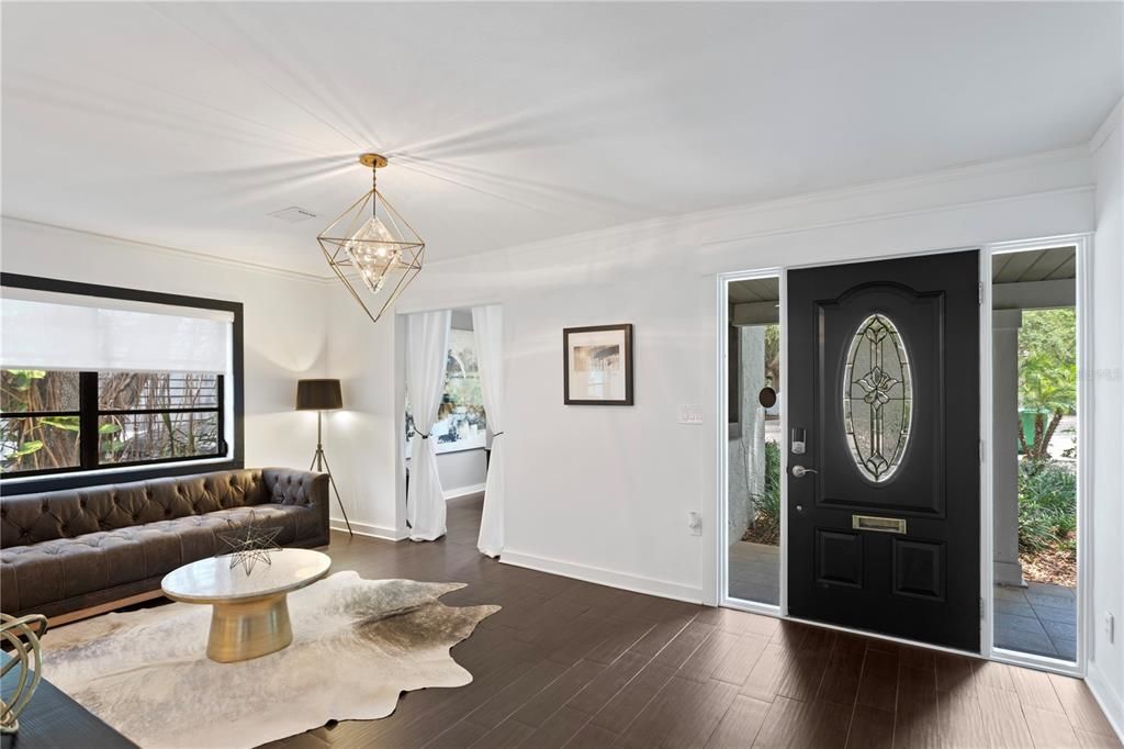 Active With Contract: $1,300,000 (5 beds, 4 baths, 2576 Square Feet)