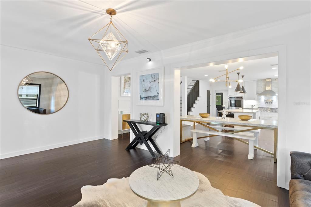 Active With Contract: $1,300,000 (5 beds, 4 baths, 2576 Square Feet)