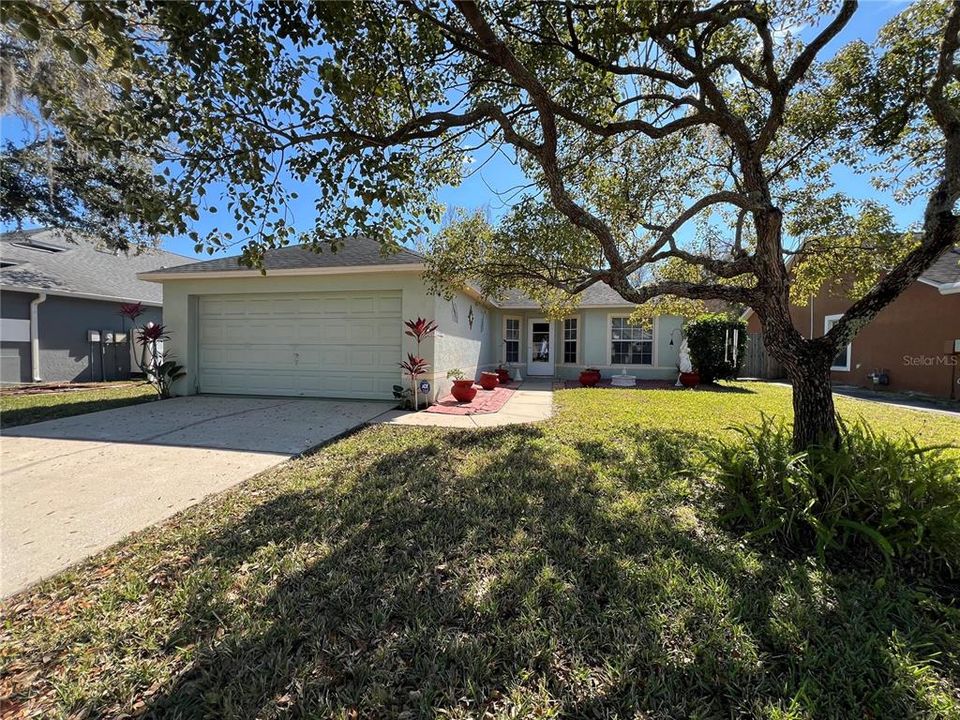 For Sale: $365,000 (3 beds, 2 baths, 1249 Square Feet)