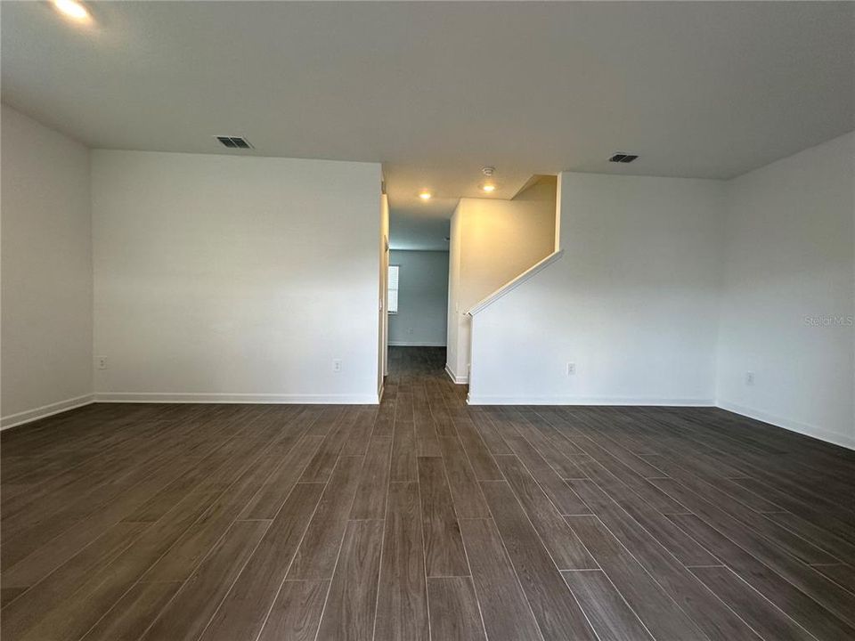 For Rent: $2,500 (3 beds, 2 baths, 1755 Square Feet)