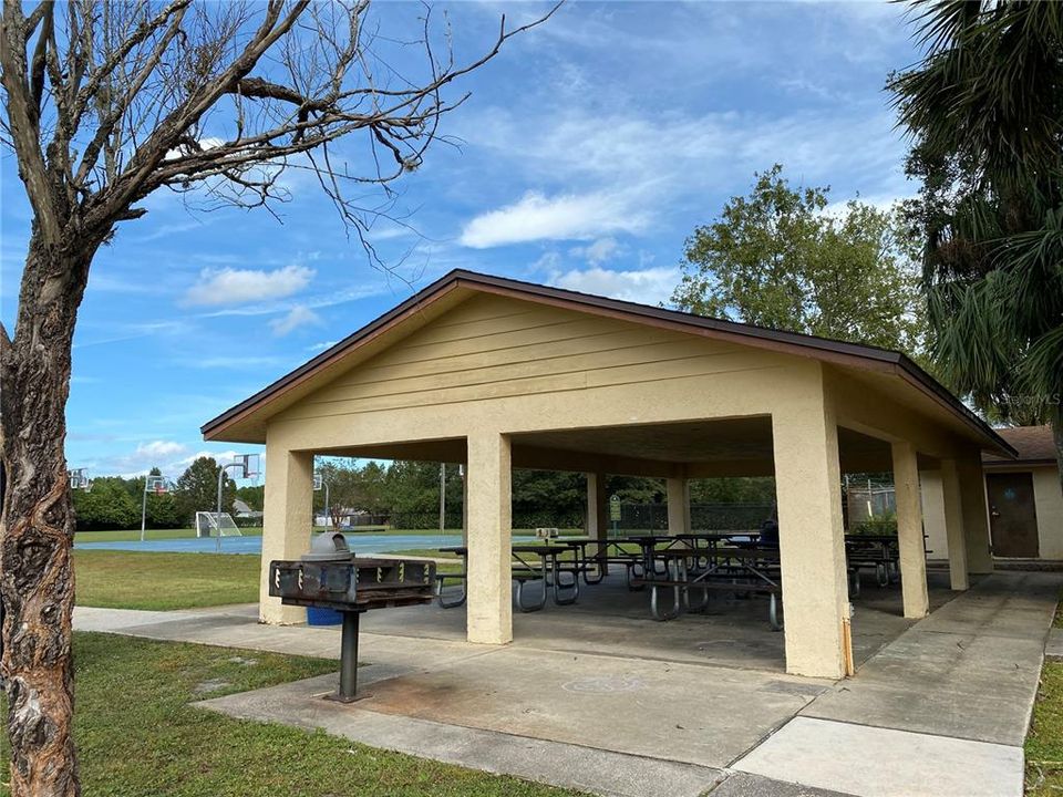 Picnic Pavilion with BBQ, tables and benches at Wedgefield Park