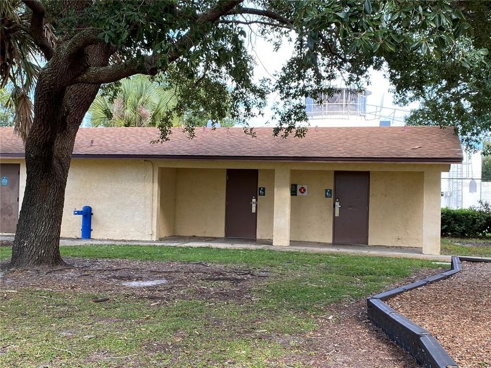 Washroom Facilities at Wedgefield Park