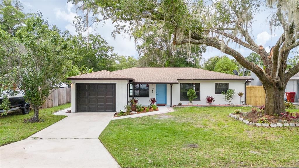 Recently Sold: $335,000 (3 beds, 2 baths, 1213 Square Feet)