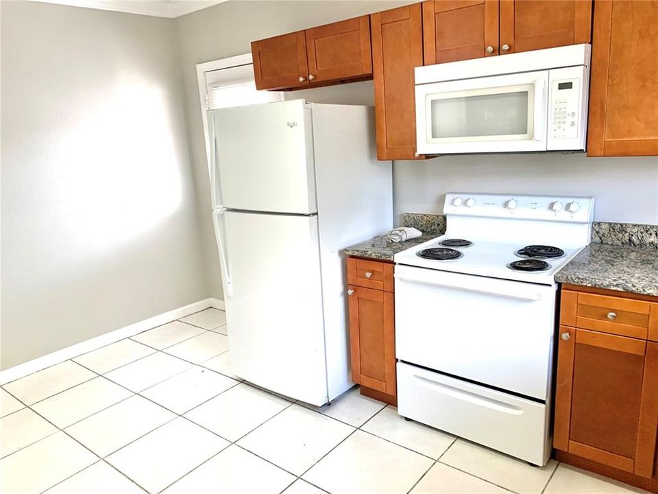 For Rent: $1,950 (3 beds, 2 baths, 1432 Square Feet)