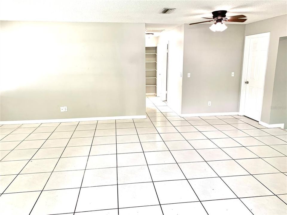 For Rent: $1,950 (3 beds, 2 baths, 1432 Square Feet)