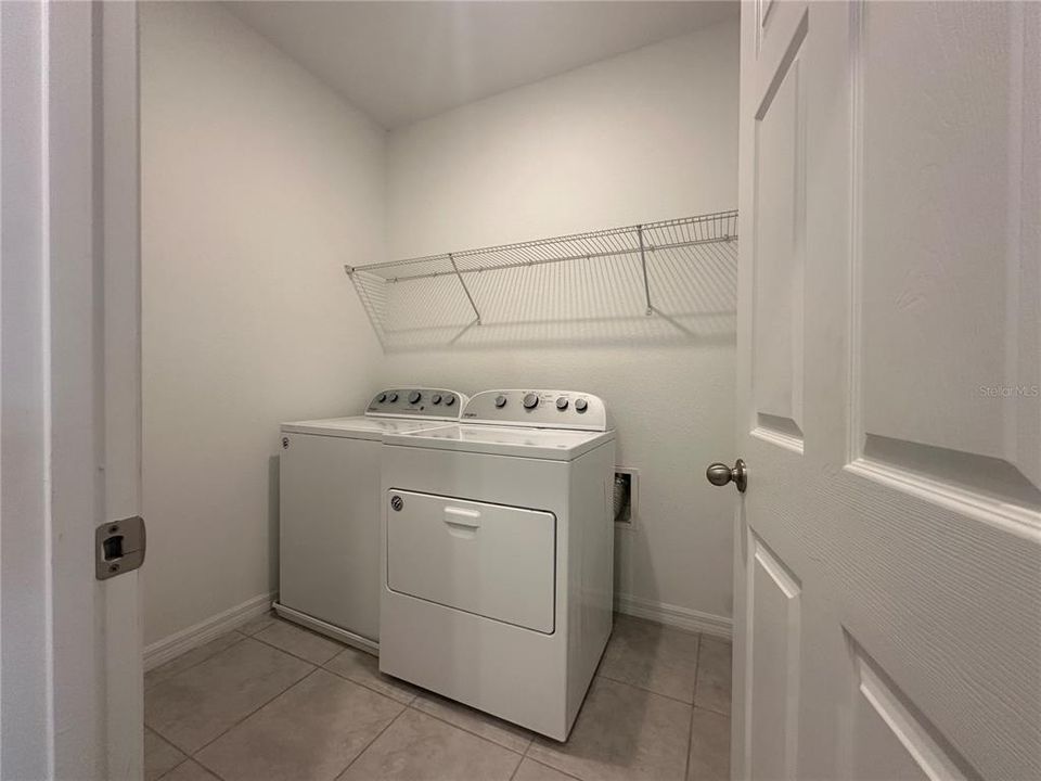 For Rent: $2,500 (3 beds, 2 baths, 2156 Square Feet)