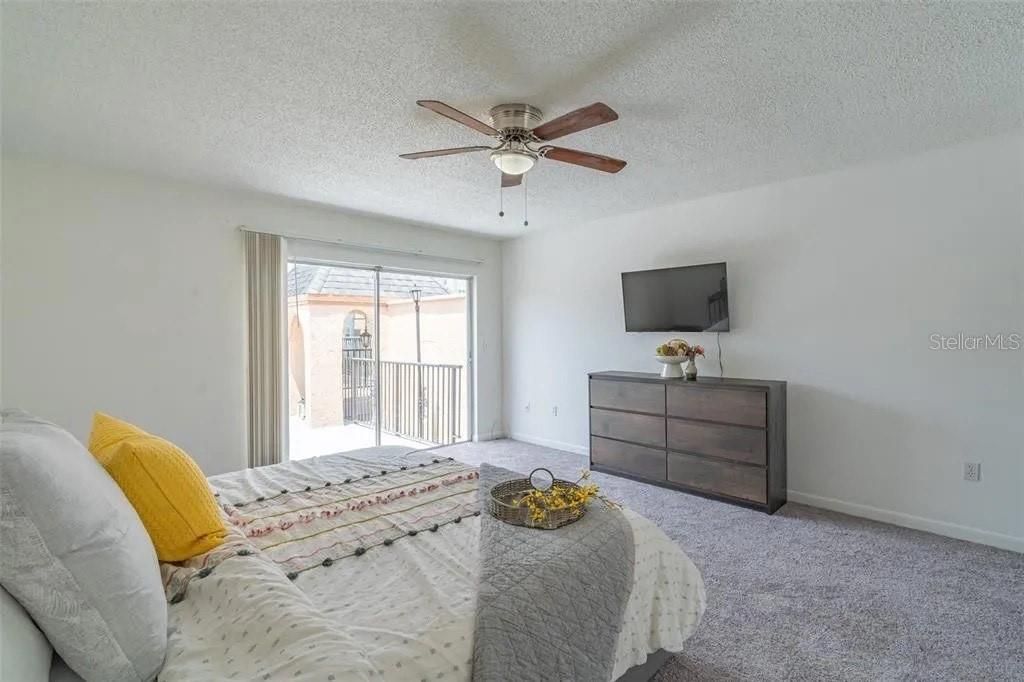 For Sale: $229,000 (2 beds, 2 baths, 1536 Square Feet)