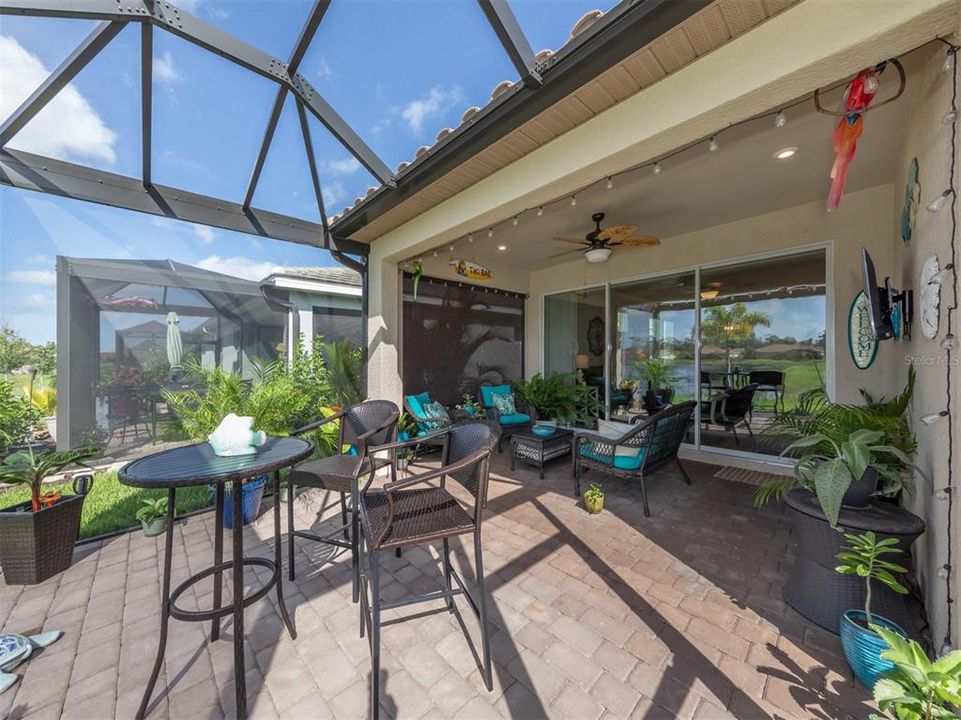 For Sale: $439,000 (2 beds, 2 baths, 1432 Square Feet)