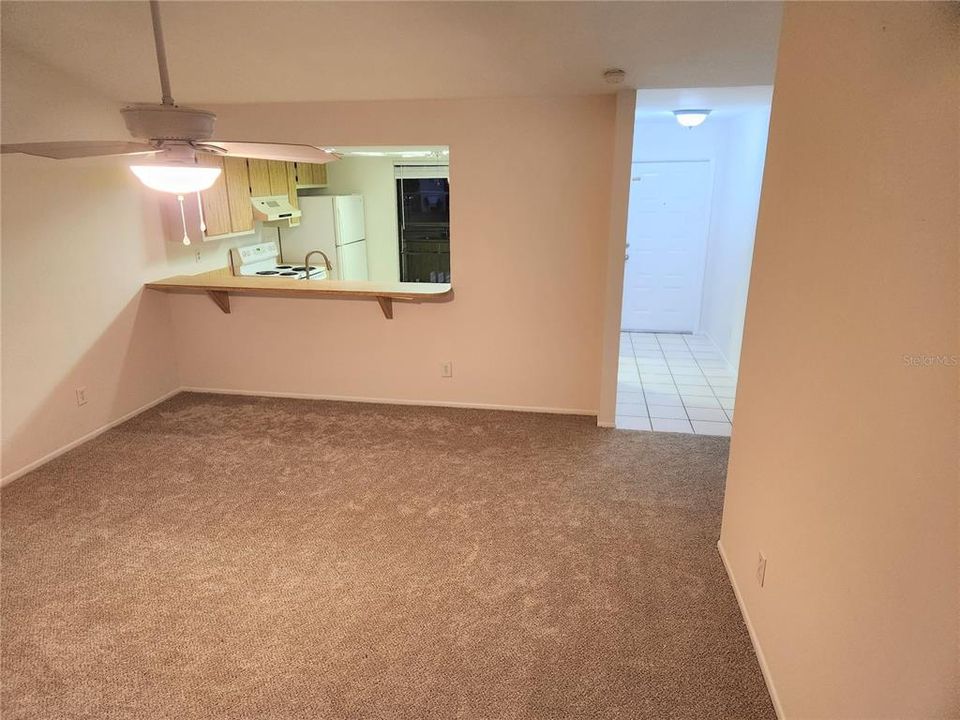 For Rent: $1,700 (2 beds, 2 baths, 948 Square Feet)