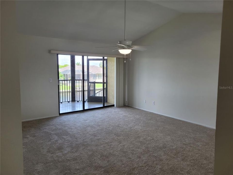 For Rent: $1,700 (2 beds, 2 baths, 948 Square Feet)