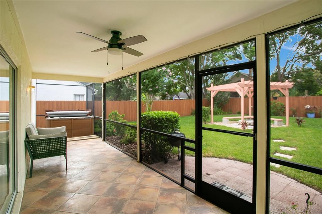 LANAI WITH JACUZZI (INCLUDED)