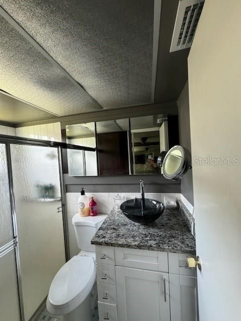 For Sale: $149,900 (2 beds, 2 baths, 1080 Square Feet)