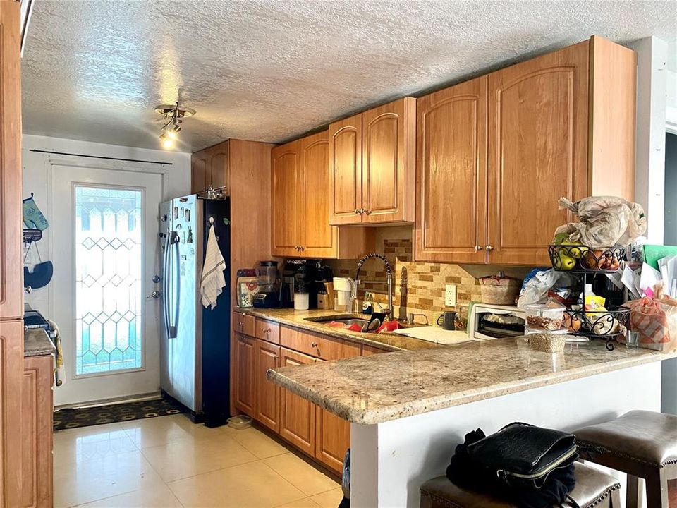 For Sale: $85,000 (3 beds, 2 baths, 1100 Square Feet)