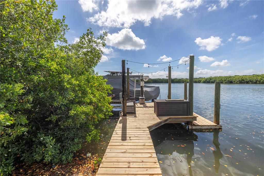 Property is a 5 minute Boat Ride to Boca Ciega Bay and then 15 minutes to Gulf of Mexico.