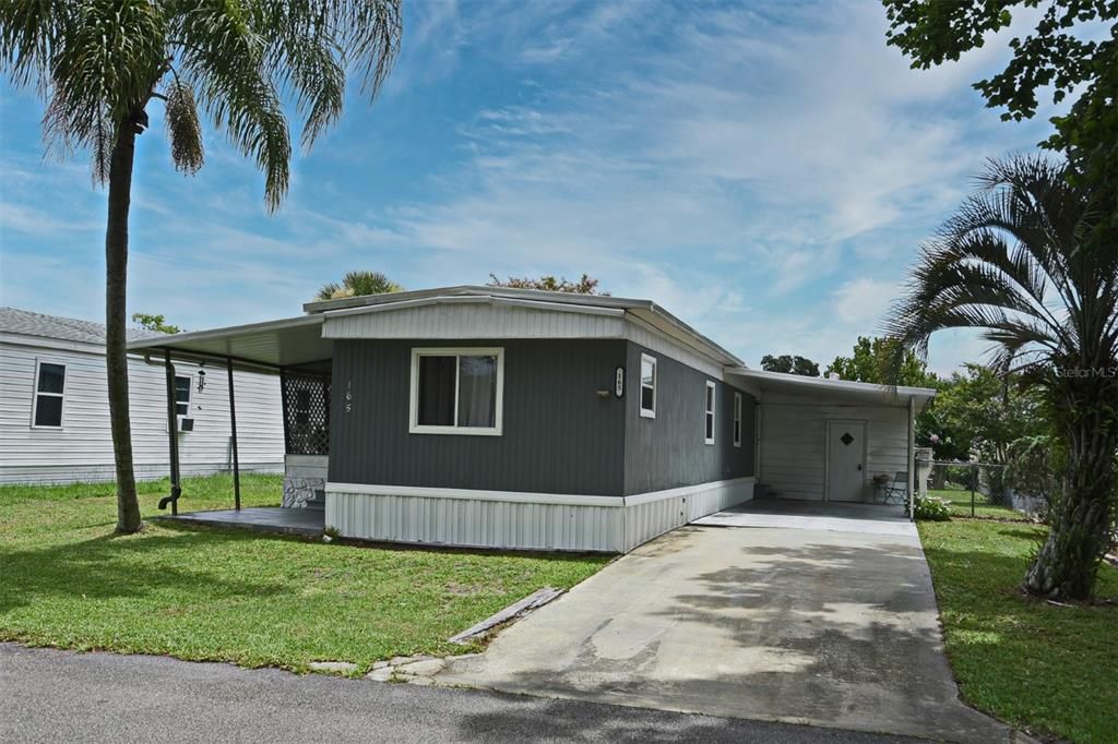 For Sale: $185,000 (2 beds, 2 baths, 854 Square Feet)