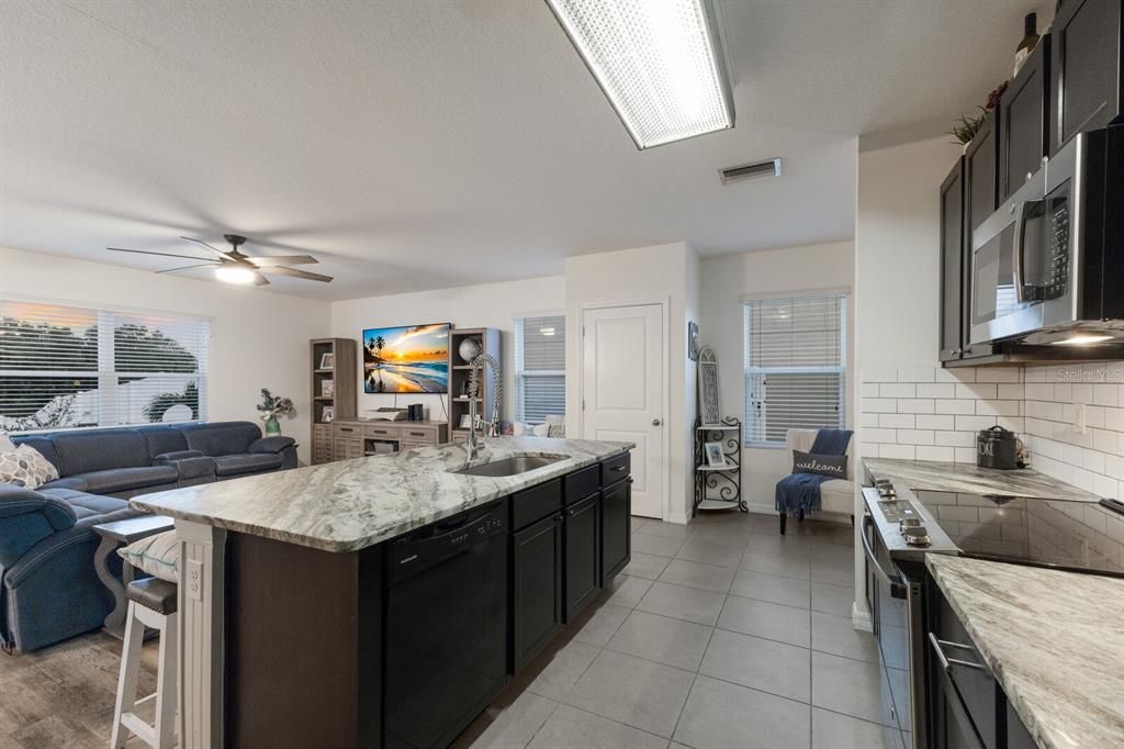 For Sale: $492,500 (4 beds, 2 baths, 2316 Square Feet)